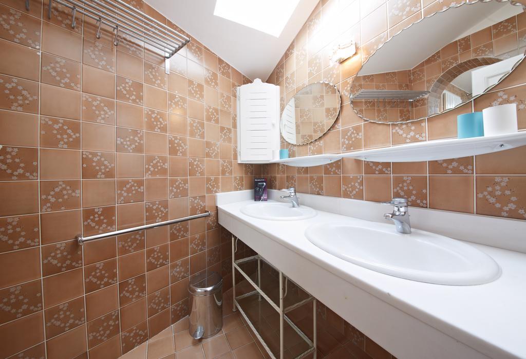 Casa Vita Apartments Saalbach-Hinterglemm Quarto foto